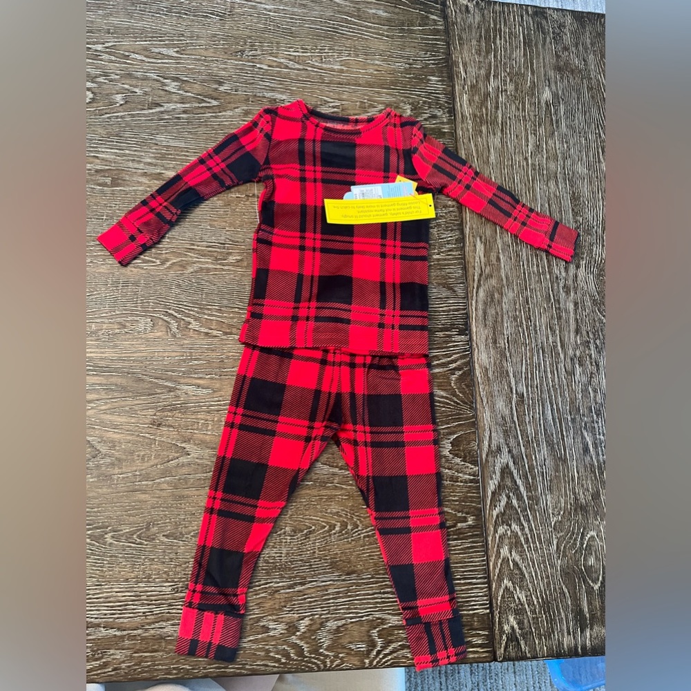 Kids pj set NWT 2T